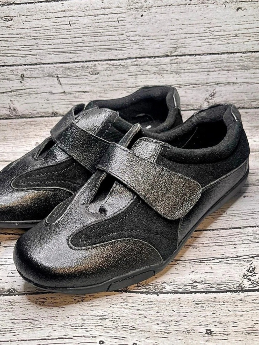 Dr. Scholl's E7K-01 Black Leather Velcro Shoes Women’s Size 7
